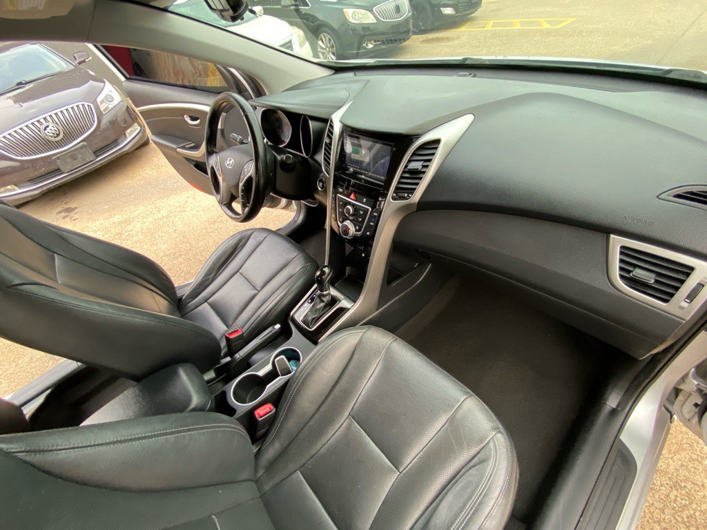 2014 Hyundai Elantra Image 19