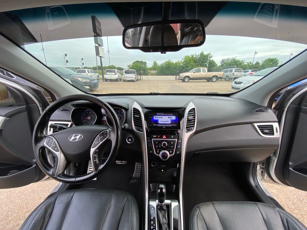 2014 Hyundai Elantra Image 20