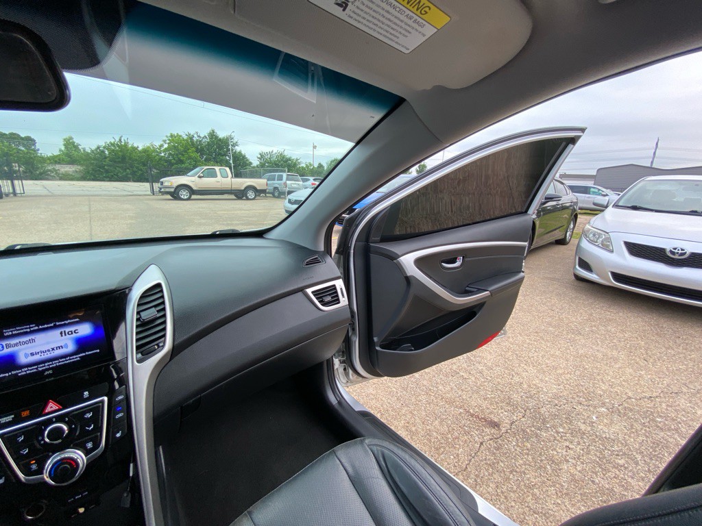 2014 Hyundai Elantra Image 21