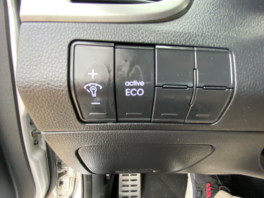2014 Hyundai Elantra Image 23