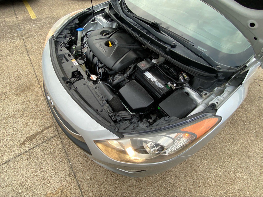 2014 Hyundai Elantra Image 30