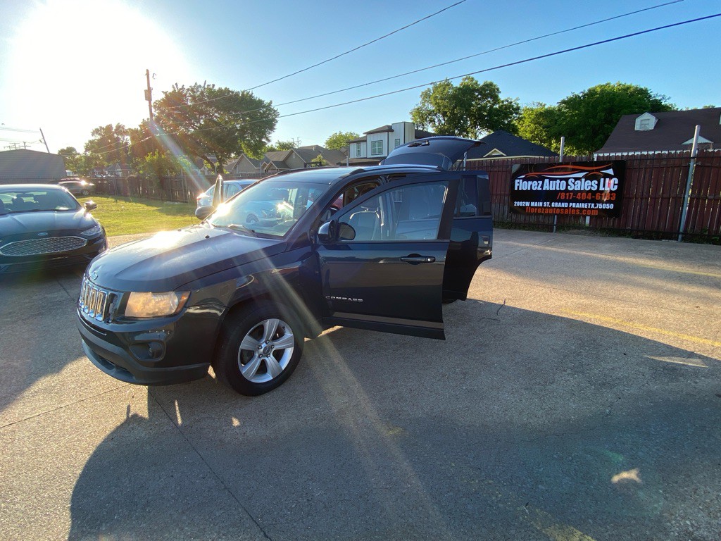 2014 Jeep Compass Image 9