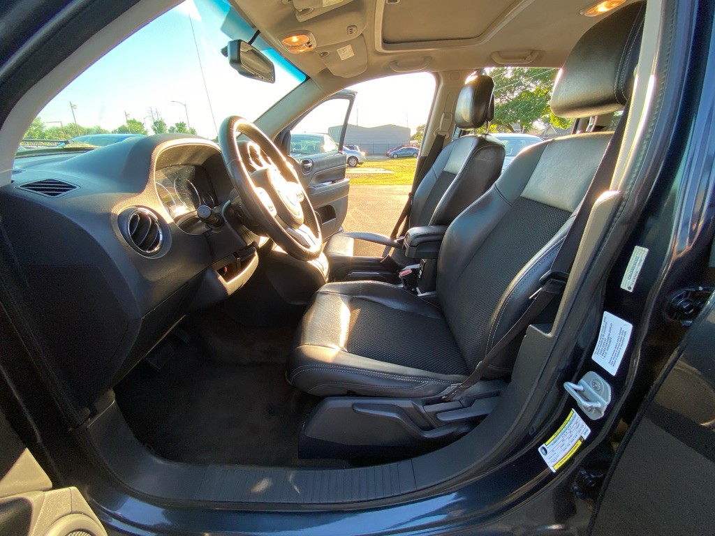2014 Jeep Compass Image 15