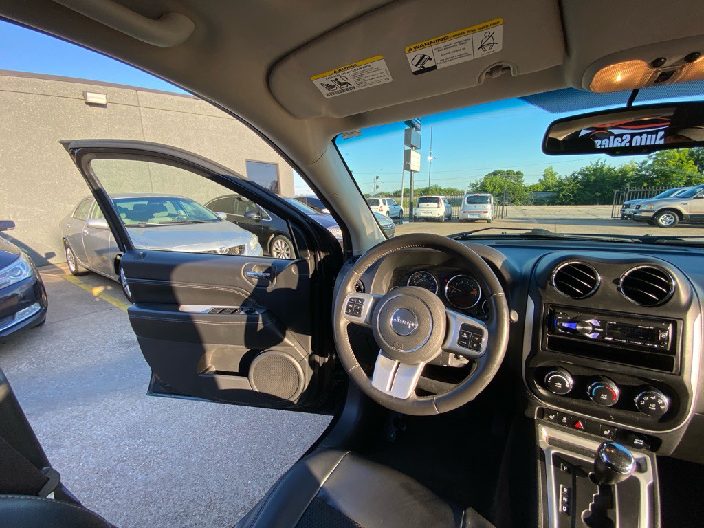 2014 Jeep Compass Image 23