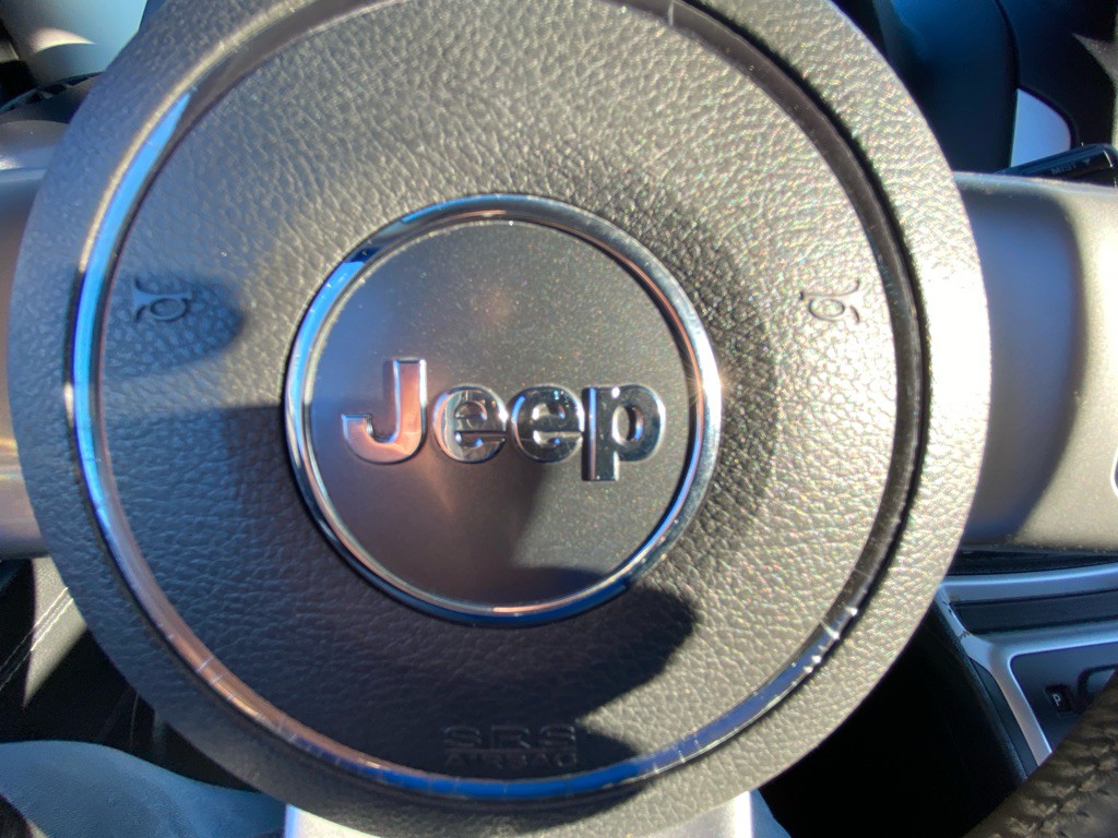 2014 Jeep Compass Image 25