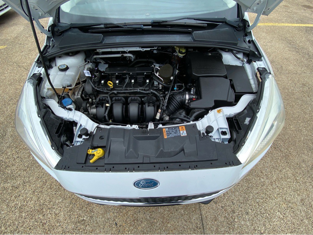 2016 Ford Focus Image 30