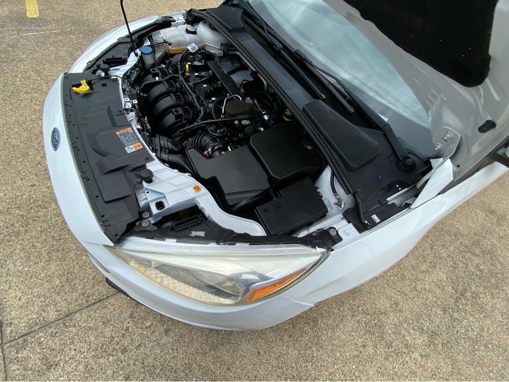 2016 Ford Focus Image 31