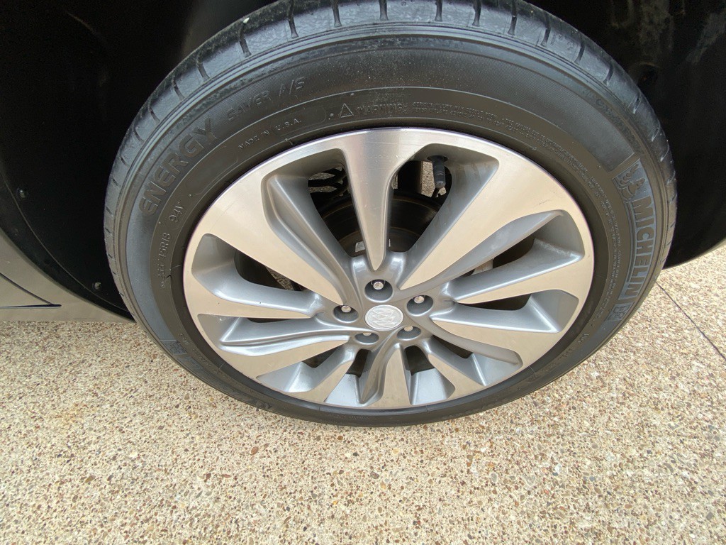 2018 Buick Enclave Image 33
