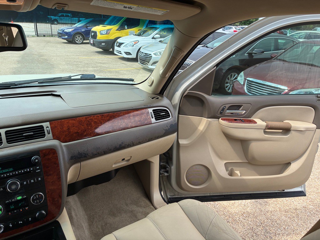 2013 Chevrolet Tahoe Image 24