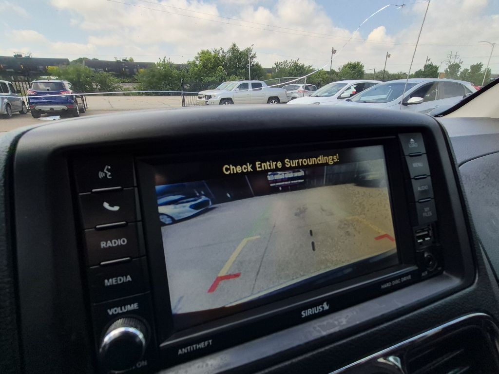 2014 Chrysler Town & Country Image 28