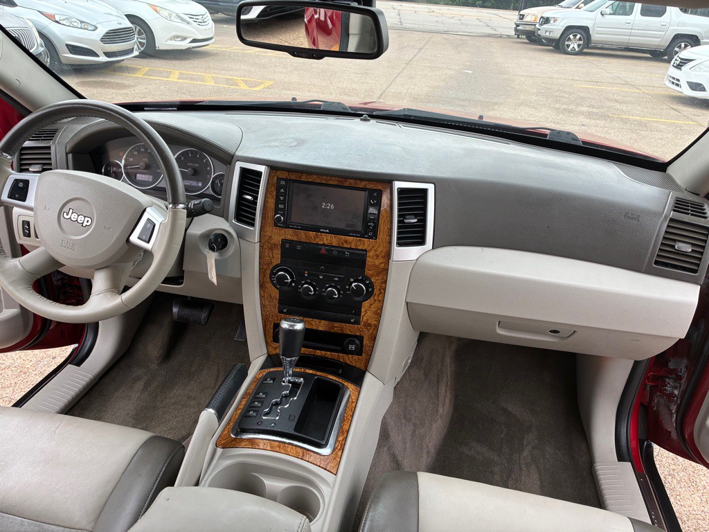 2010 Jeep Grand Cherokee Image 21