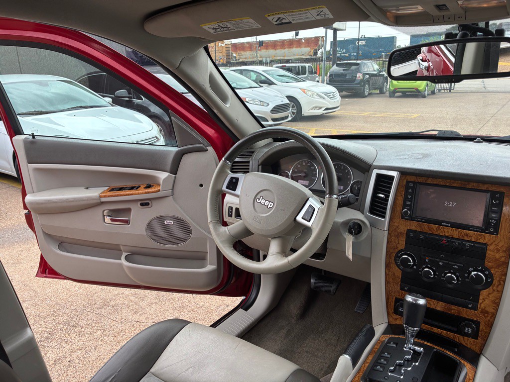 2010 Jeep Grand Cherokee Image 23