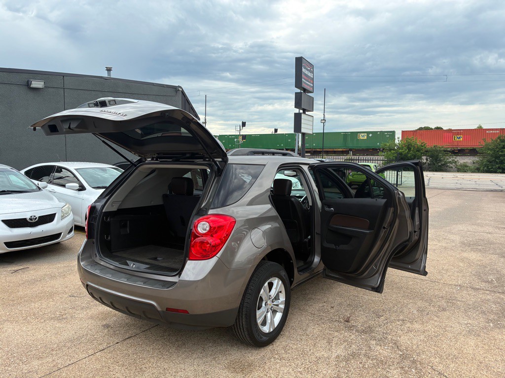 2011 Chevrolet Equinox Image 12