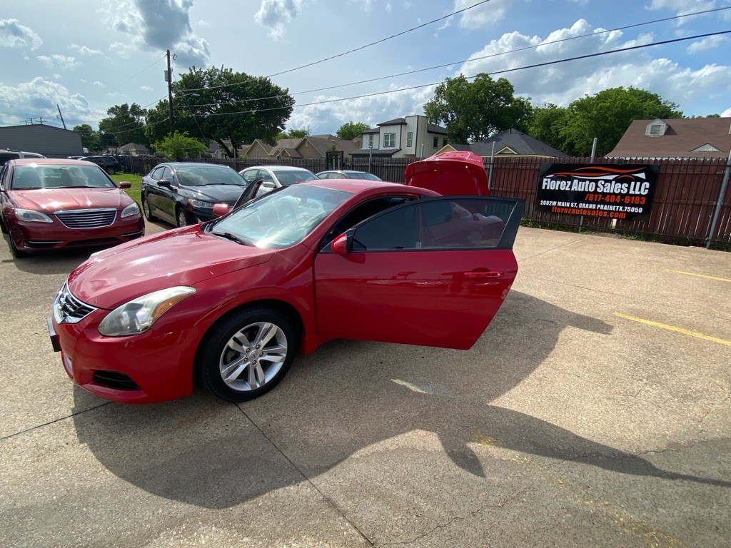 2012 Nissan Altima Image 9