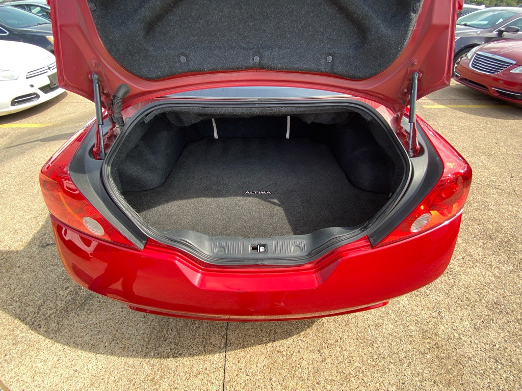 2012 Nissan Altima Image 17