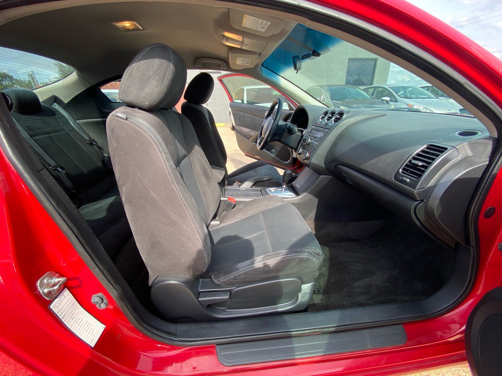 2012 Nissan Altima Image 19