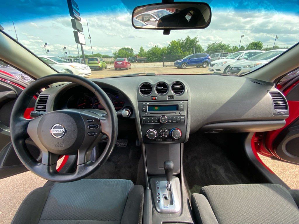 2012 Nissan Altima Image 21