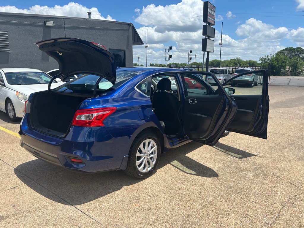2018 Nissan Sentra Image 12