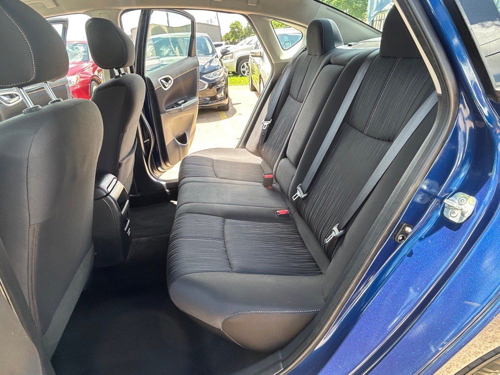 2018 Nissan Sentra Image 16