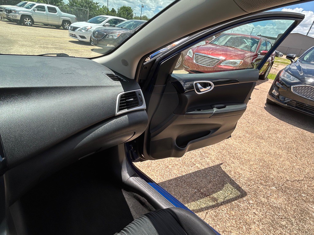 2018 Nissan Sentra Image 22