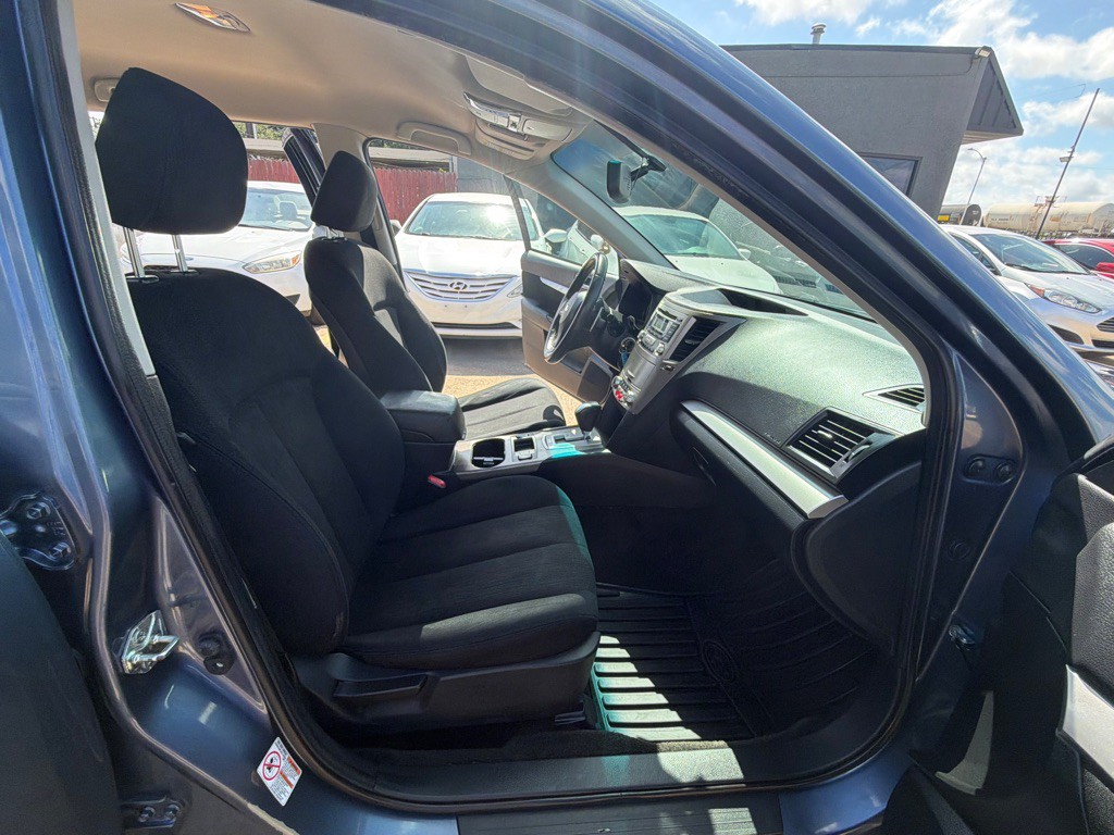 2013 Subaru Outback Image 19