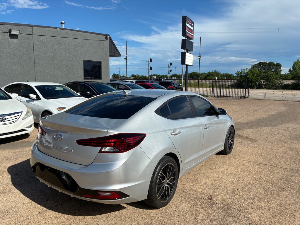 2019 Hyundai Elantra Image 6