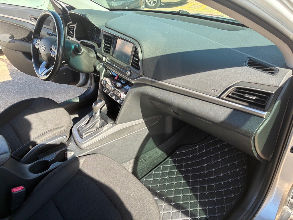 2019 Hyundai Elantra Image 12