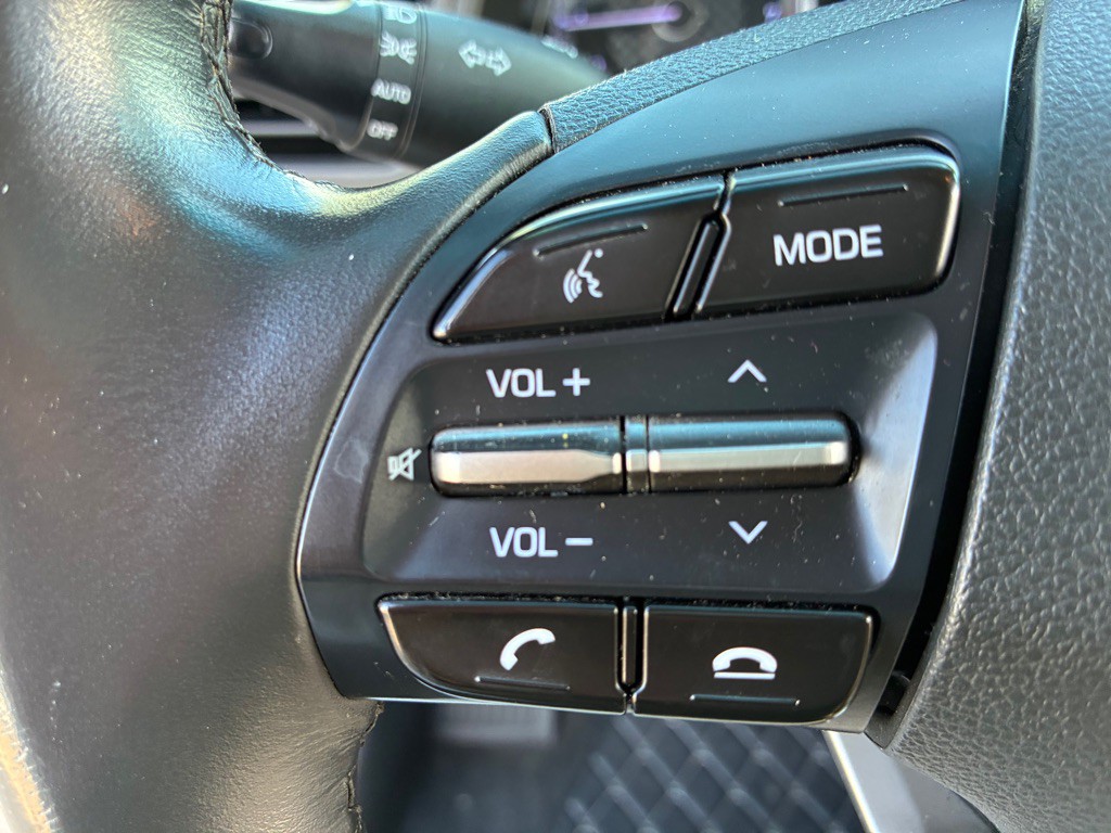 2019 Hyundai Elantra Image 16