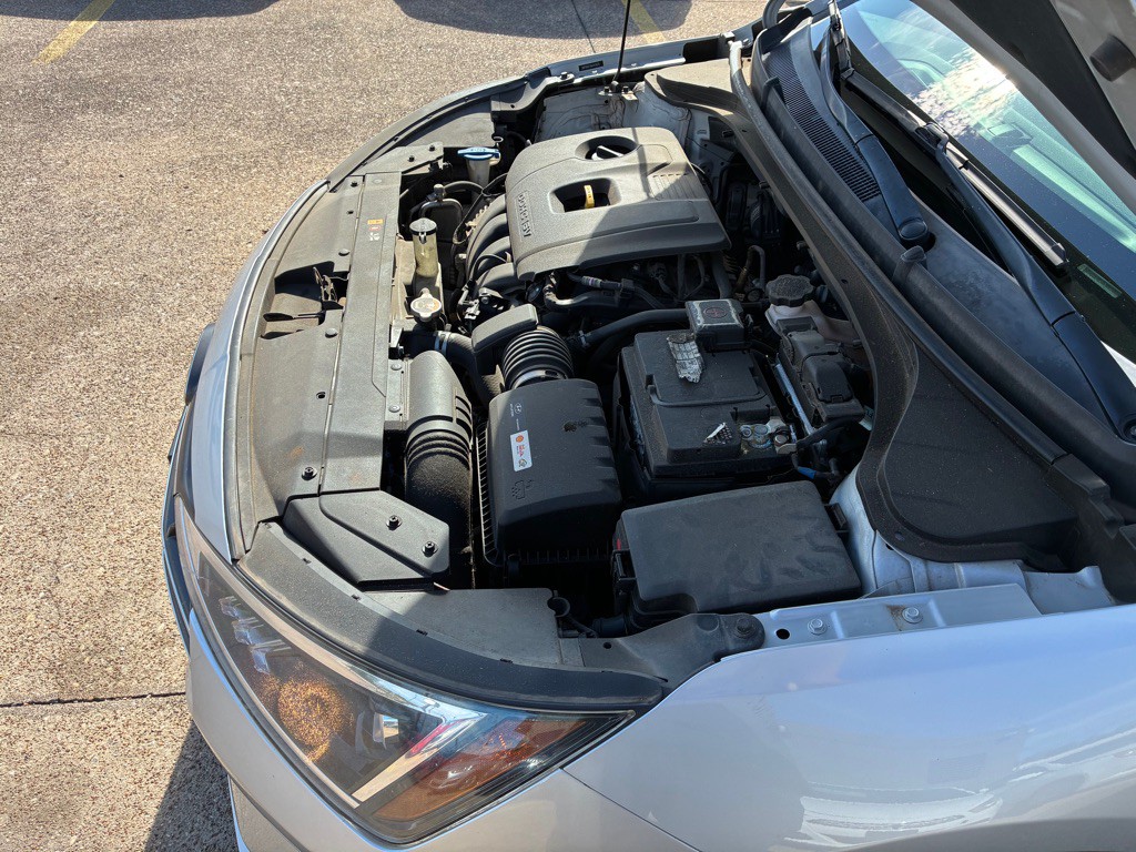 2019 Hyundai Elantra Image 22