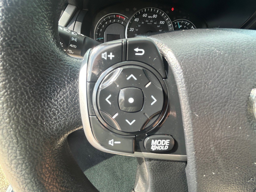 2014 Toyota Camry Image 24