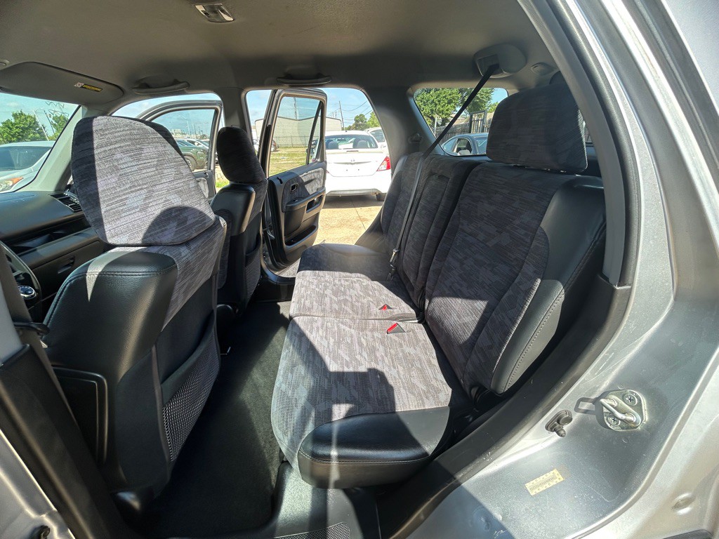 2004 Honda CR-V Image 16