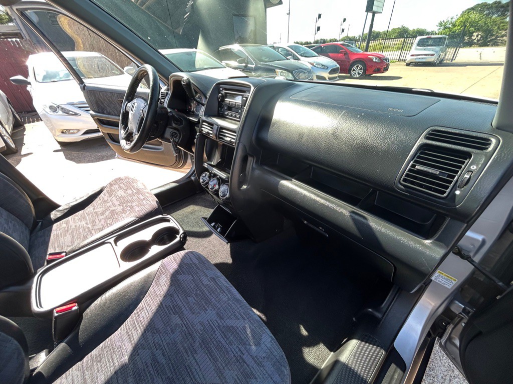 2004 Honda CR-V Image 20