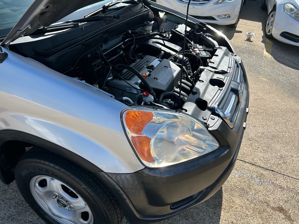 2004 Honda CR-V Image 28