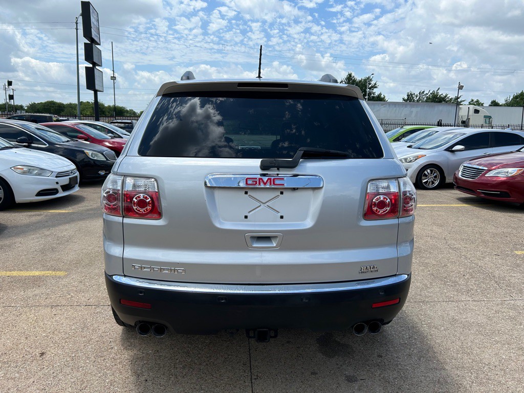 2010 GMC Acadia Image 5