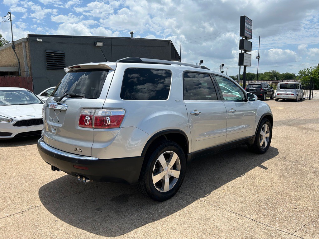 2010 GMC Acadia Image 6