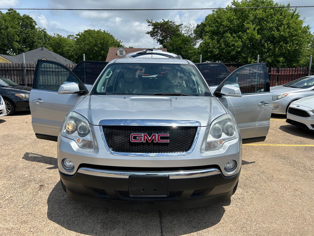 2010 GMC Acadia Image 8
