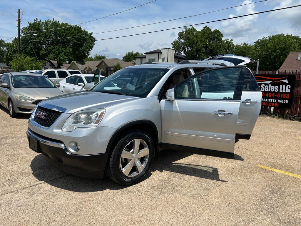 2010 GMC Acadia Image 9