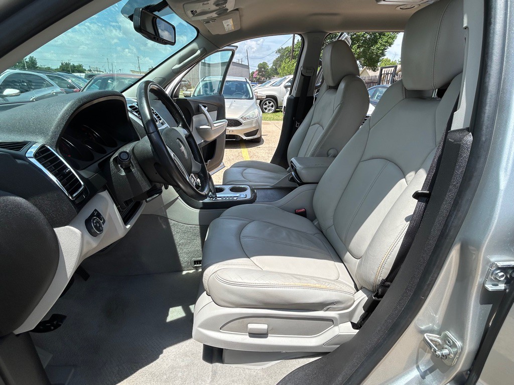 2010 GMC Acadia Image 15