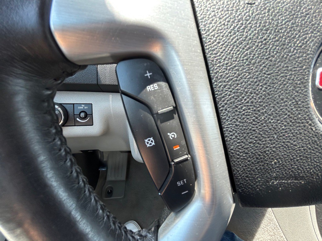 2010 GMC Acadia Image 25