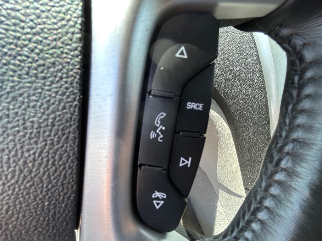 2010 GMC Acadia Image 26