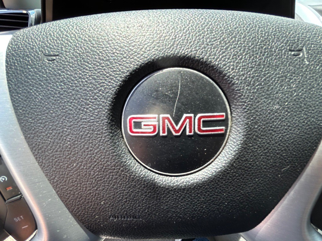 2010 GMC Acadia Image 27