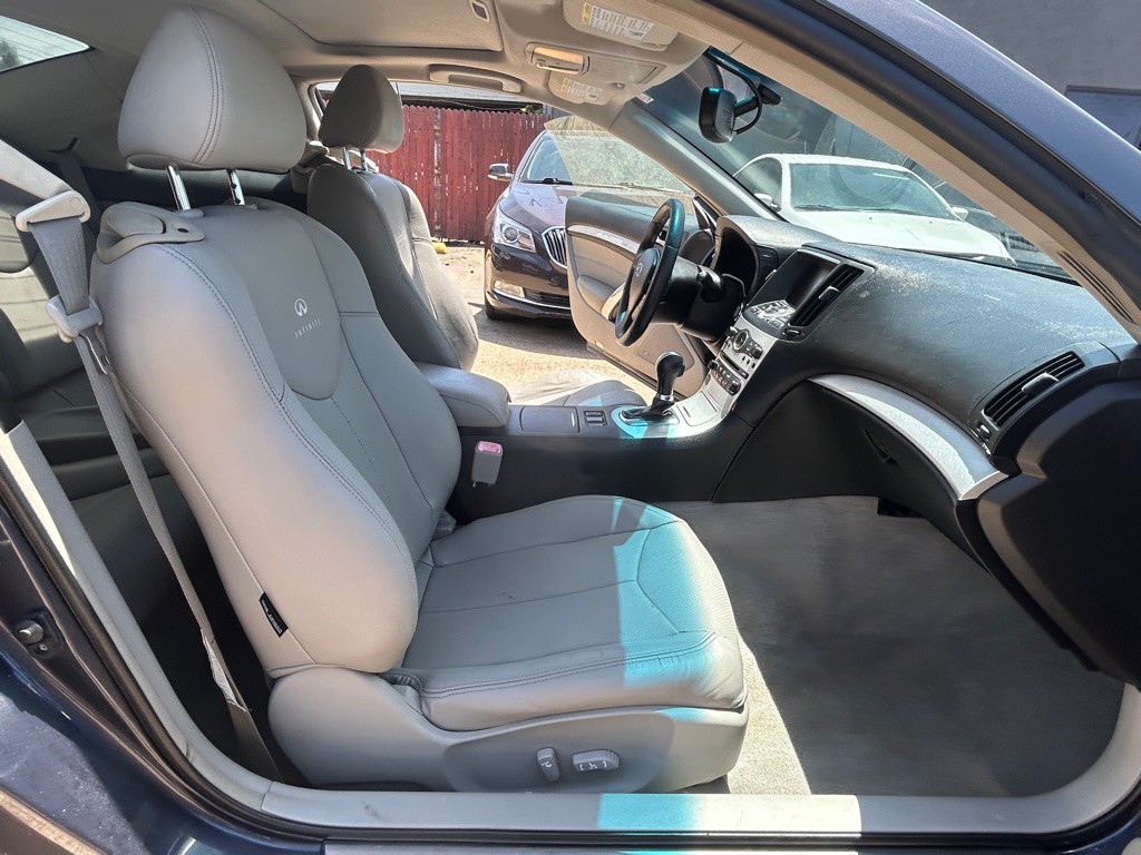 2008 INFINITI G37 Image 18