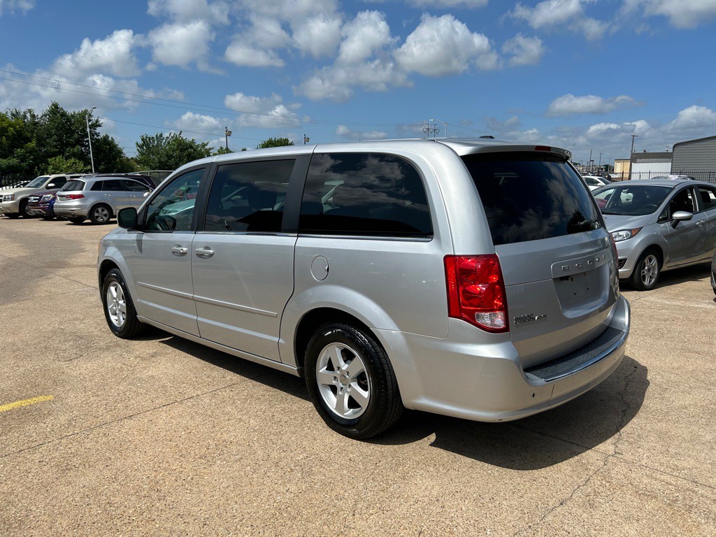 2012 Dodge Grand Caravan Image 4