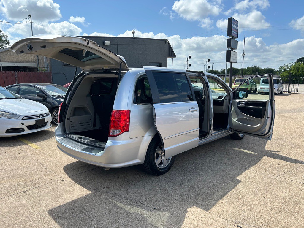 2012 Dodge Grand Caravan Image 12
