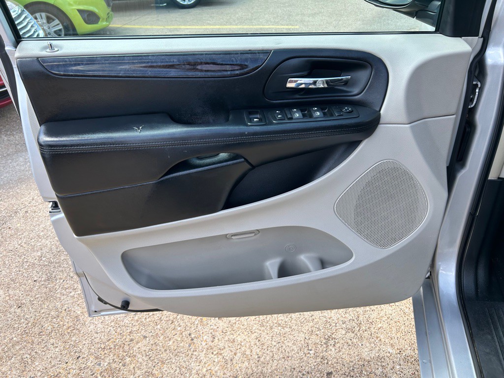 2012 Dodge Grand Caravan Image 13