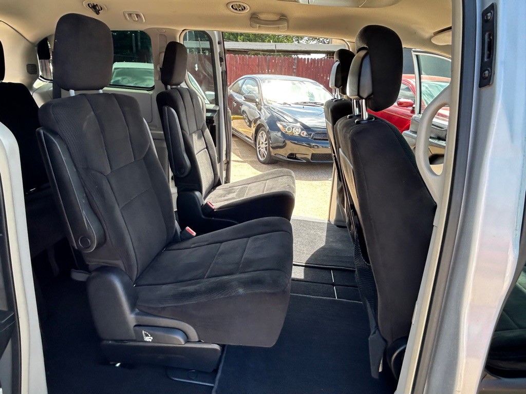 2012 Dodge Grand Caravan Image 19