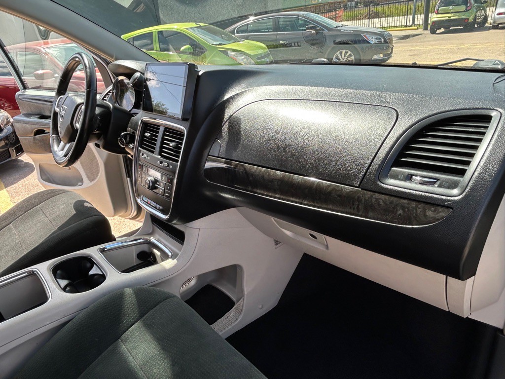 2012 Dodge Grand Caravan Image 21