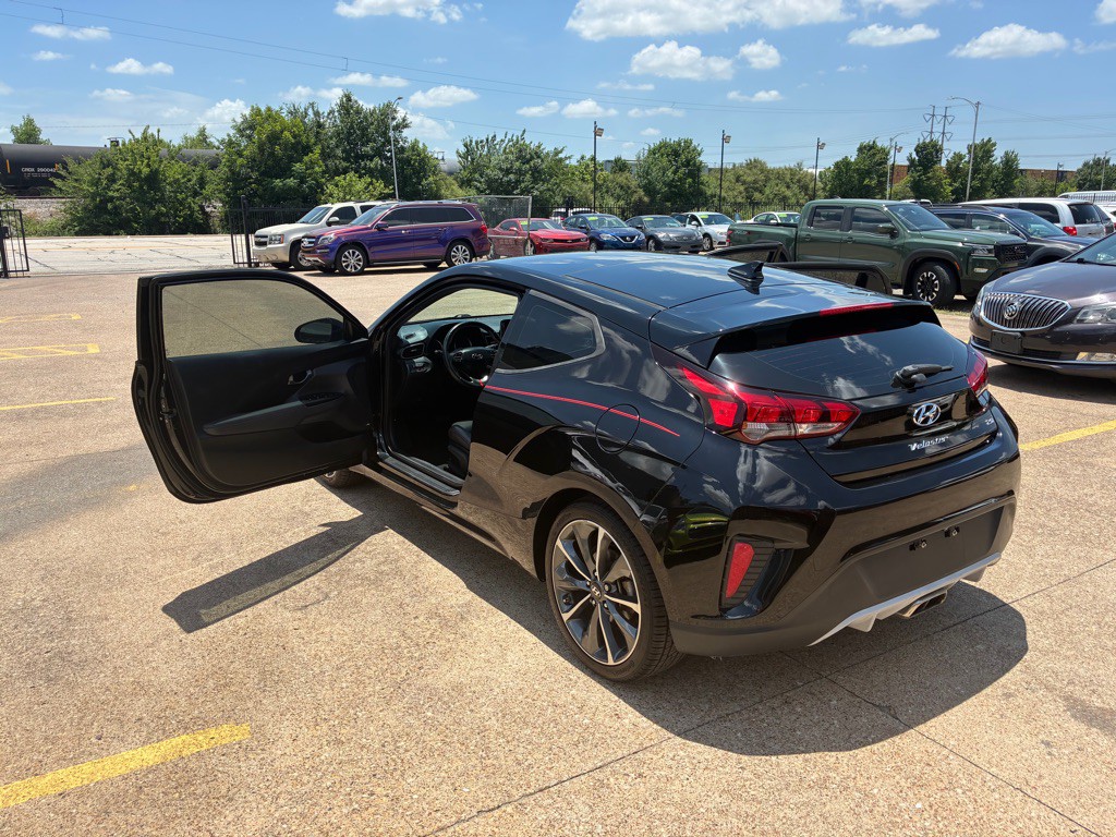 2020 Hyundai Veloster Image 10