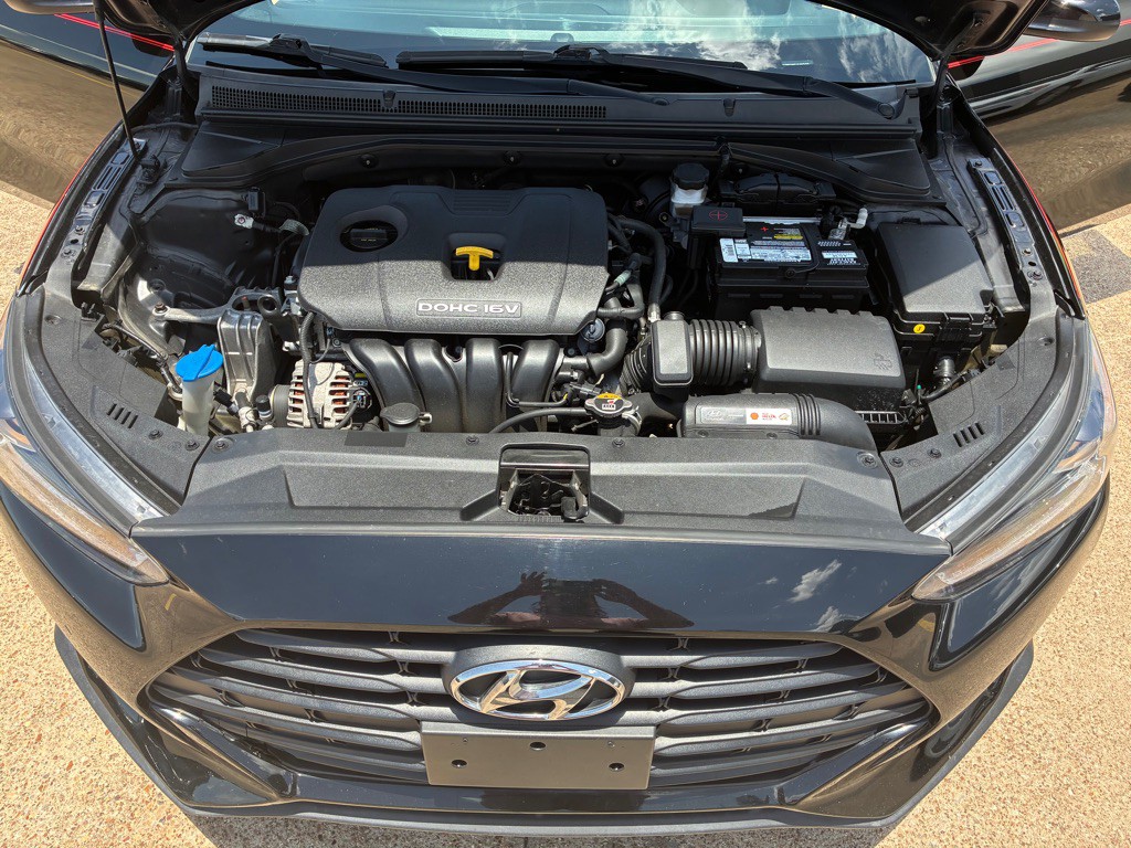 2020 Hyundai Veloster Image 27