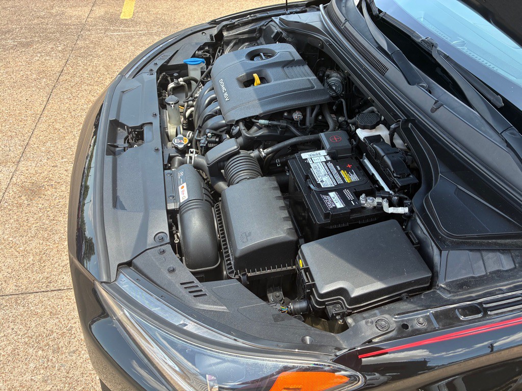 2020 Hyundai Veloster Image 28